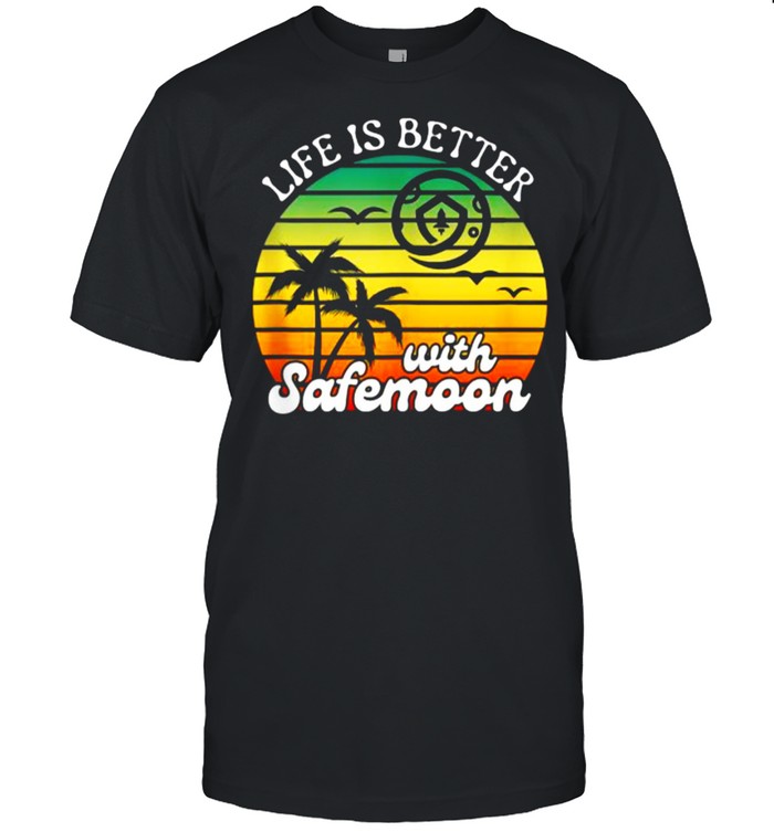 Life Is Better With Safemoon Safemoon Crypto Retro Beach Vintage T- Classic Men's T-shirt