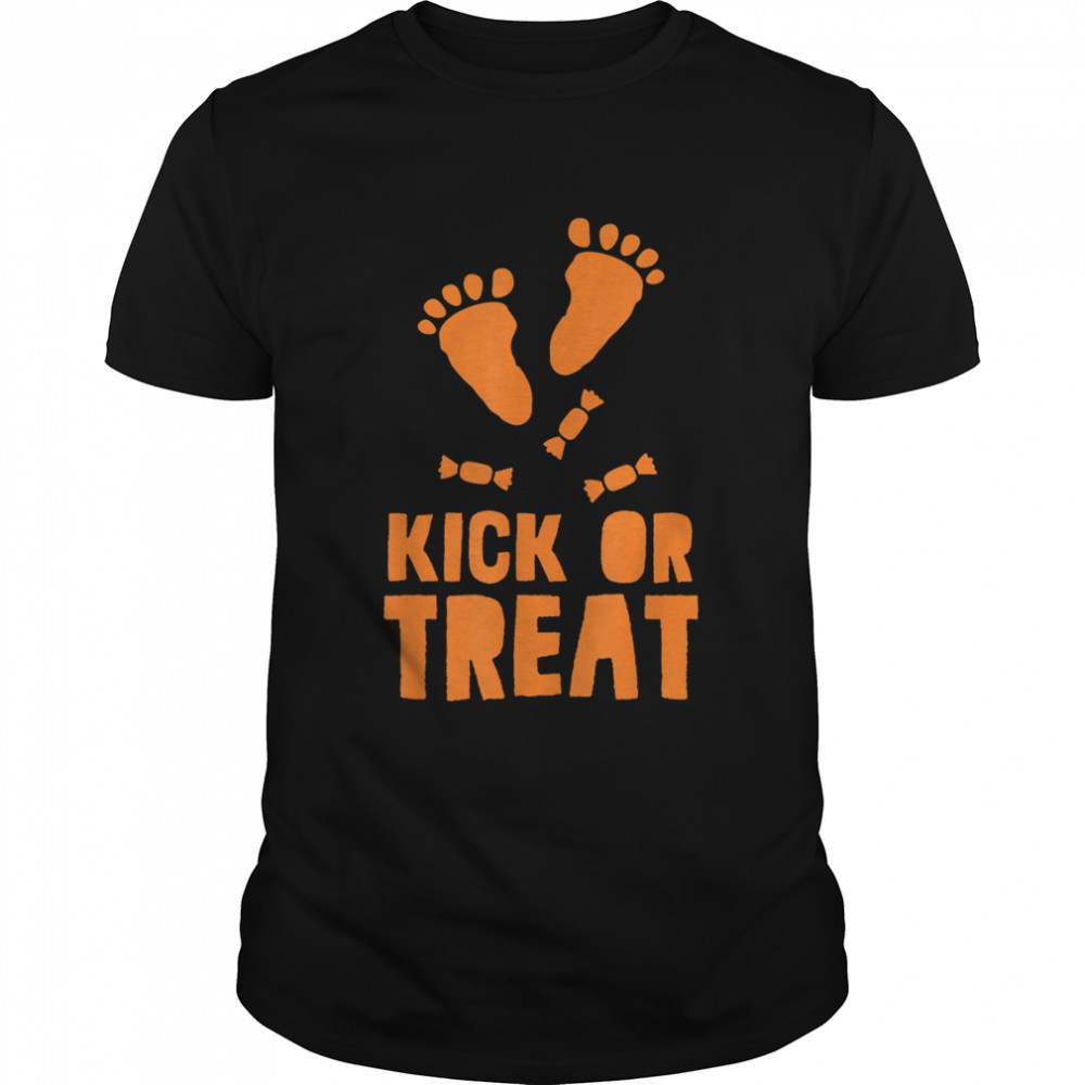 Trick or Kick, Treat or Trick Pregnant Halloween  Classic Men's T-shirt
