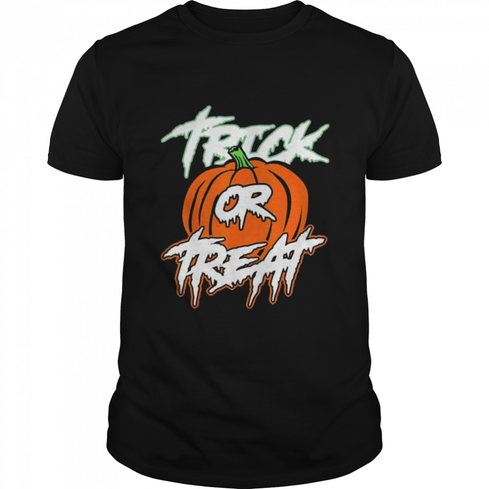 Trick Or Treat Pumpkin Halloween Jack O Lantern Spooky shirt Classic Men's T-shirt