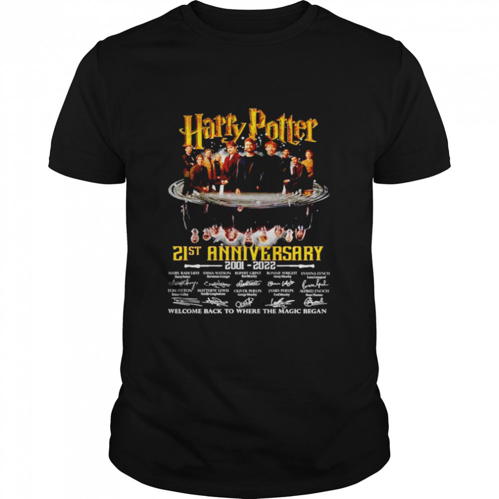Harry Potter 21st Anniversary 2001 2022 welcome back to where the magic began T-shirt Classic Men's T-shirt