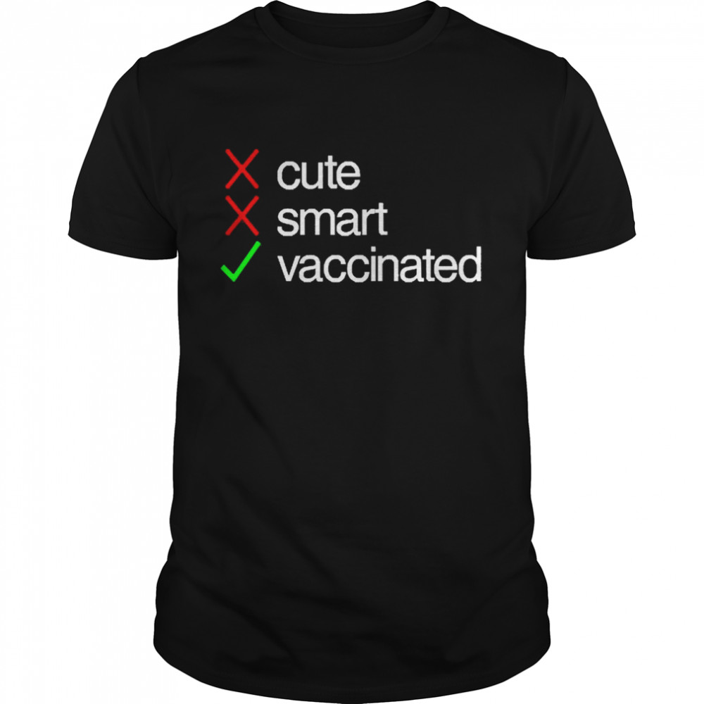 Cute Smart Vaccinated  Classic Men's T-shirt