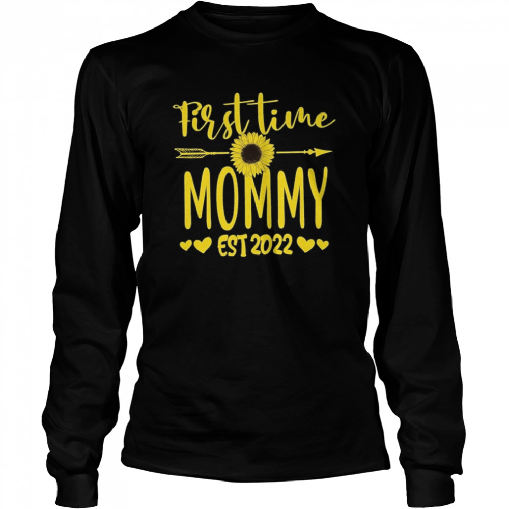 First time Mommy Est 2022 Mothers Day  Long Sleeved T-shirt