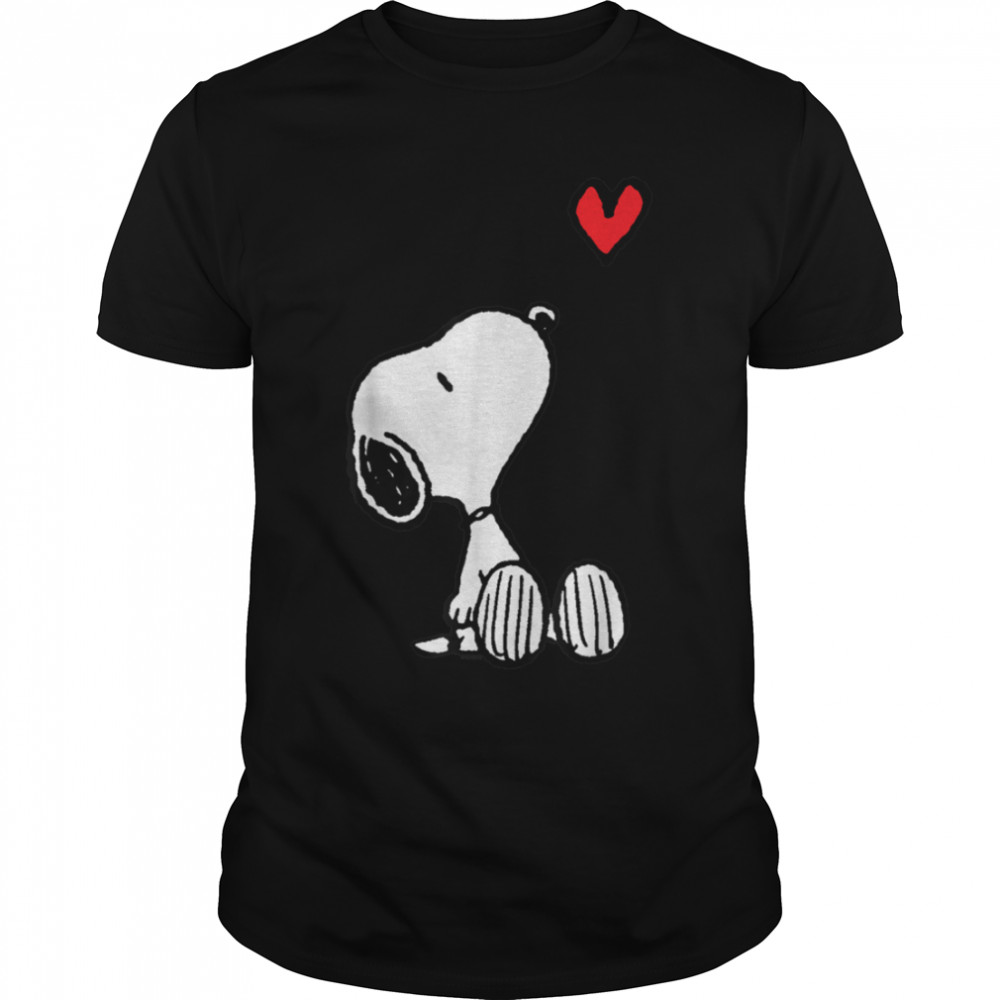 Peanuts Heart Sitting Snoopy T-Shirt B07D5VRBB6